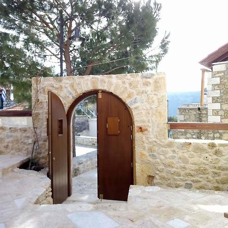 Vetilios Lithos Boutique Hotel Néon Oítilon エクステリア 写真