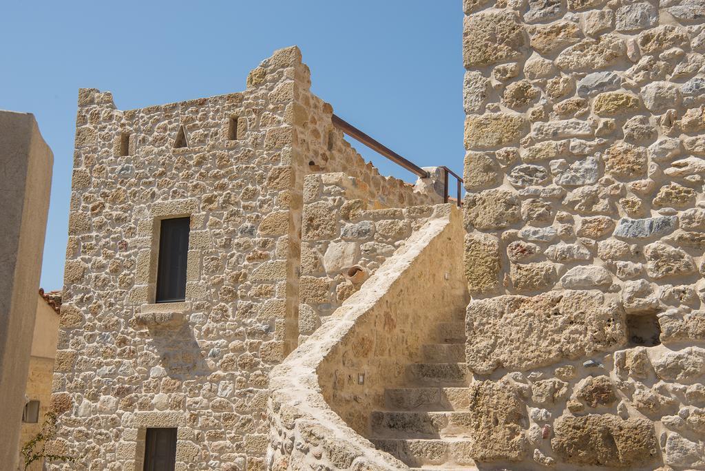 Vetilios Lithos Boutique Hotel Néon Oítilon エクステリア 写真