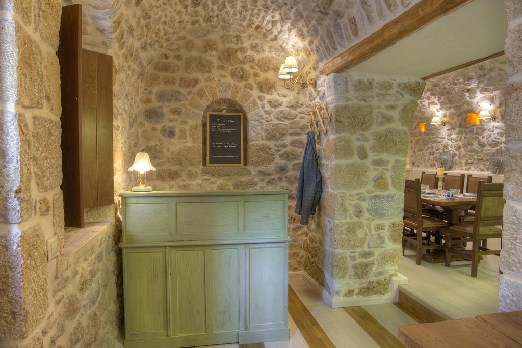 Vetilios Lithos Boutique Hotel Néon Oítilon エクステリア 写真