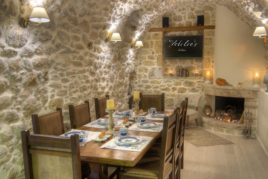 Vetilios Lithos Boutique Hotel Néon Oítilon エクステリア 写真