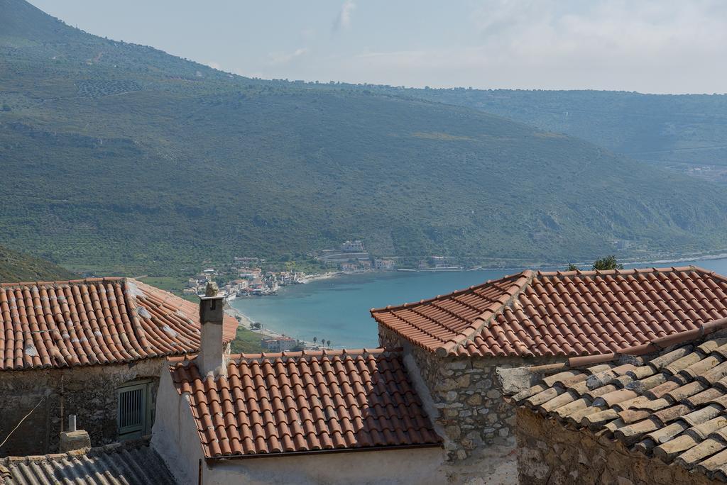 Vetilios Lithos Boutique Hotel Néon Oítilon エクステリア 写真